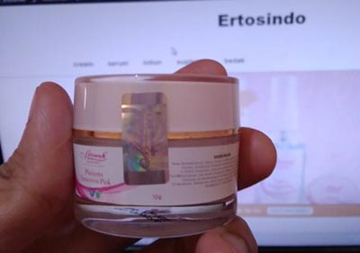 8 Produk Marwah Skincare dan Manfaatnya : Apa Sebagus Eleora
